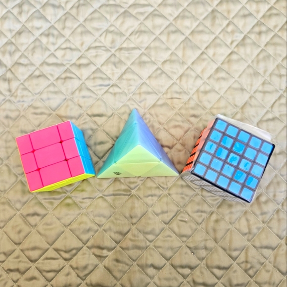 Puzzle Cube (and pyramid) 3 Pack - Picture 4 of 4